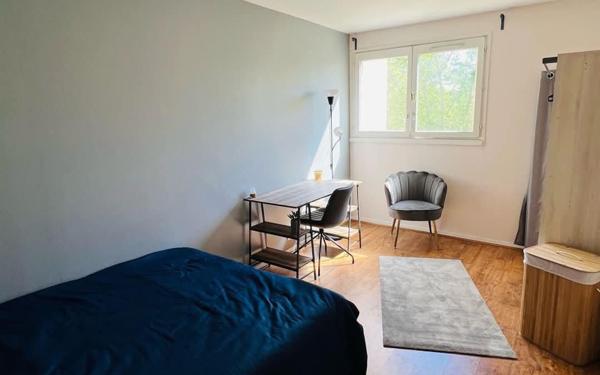 Appartement à louer    2 pièces • 13,04 m2 Montigny-le-Bretonneux