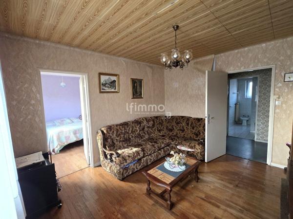 Maison de plain-pied surélevé au fort potentiel