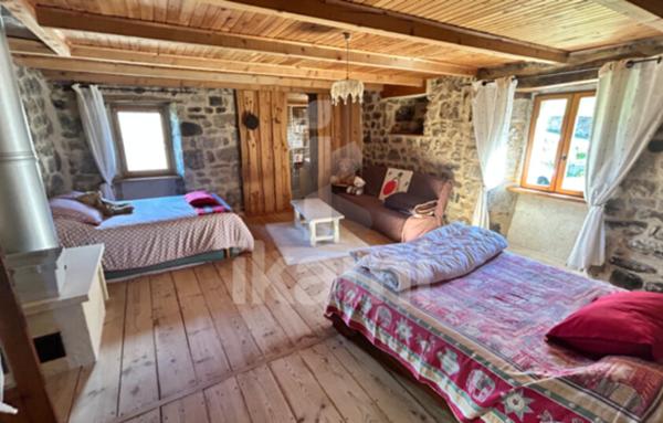 Maison en pierre de 138 m2