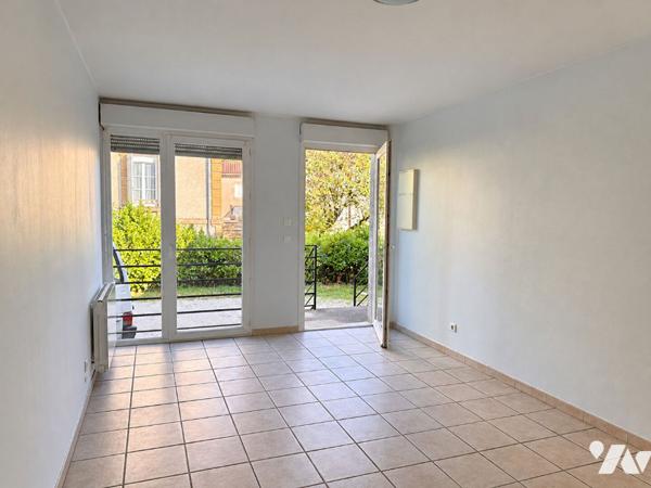Appartement T2 proche du centre ville avec place de parking