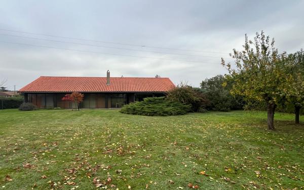 Maison à louer    5 pièces •  Montberon