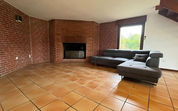 Maison à louer    5 pièces •  Montberon