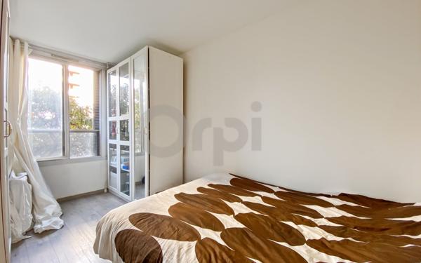 Appartement à vendre    4 pièces • 76,28 m2 Asnières-sur-Seine