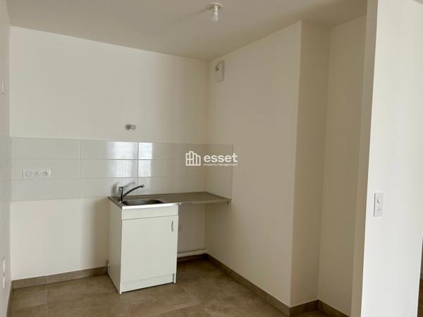 Location Appartement 2 pièces 40.7 m² - Courbevoie 92400