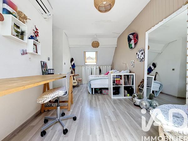 Maison à vendre 8 pièces 240 m² Linas