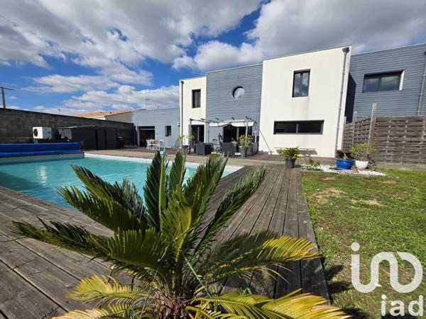 Maison à vendre 8 pièces 234 m² Sainte-Soulle