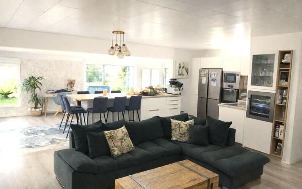 Maison à vendre    6 pièces •  Angliers