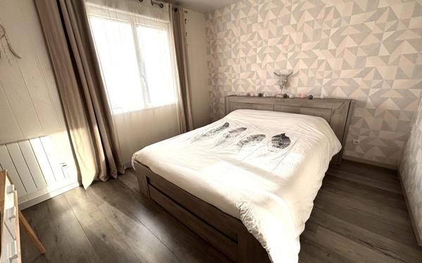 Maison à vendre    6 pièces •  Angliers