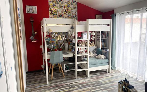 Maison à vendre    6 pièces •  Angliers