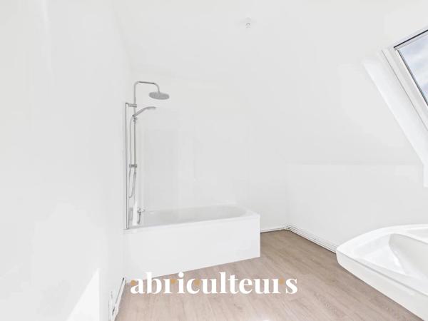 Maison spacieuse 150 m² 5 pièces 4 chambres Avilly St Léonard