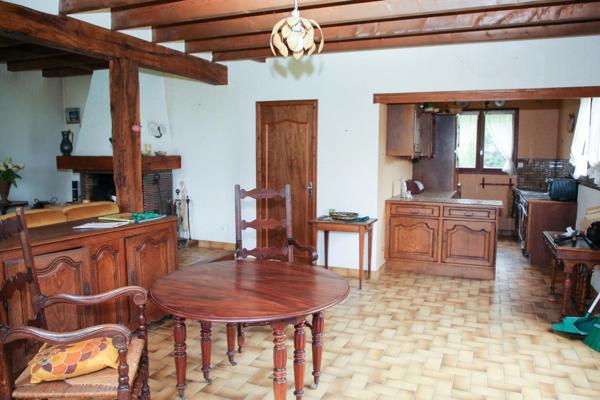 A proximité de la Belgique et du Luxembourg, maison 5 pièces, 140 m², terrain clos et arboré 2914 m² - 55 DUN SUR MEUSE (55)