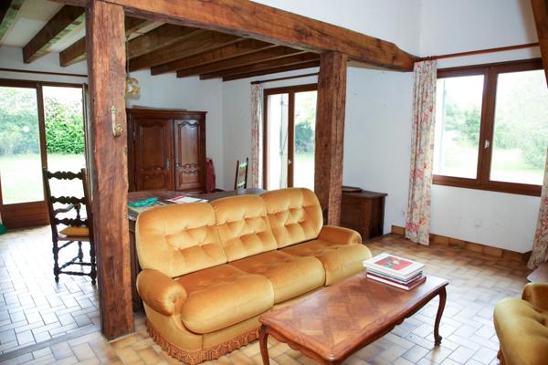 A proximité de la Belgique et du Luxembourg, maison 5 pièces, 140 m², terrain clos et arboré 2914 m² - 55 DUN SUR MEUSE (55)