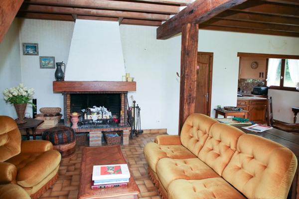 A proximité de la Belgique et du Luxembourg, maison 5 pièces, 140 m², terrain clos et arboré 2914 m² - 55 DUN SUR MEUSE (55)