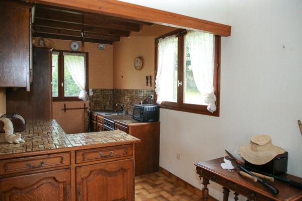 A proximité de la Belgique et du Luxembourg, maison 5 pièces, 140 m², terrain clos et arboré 2914 m² - 55 DUN SUR MEUSE (55)