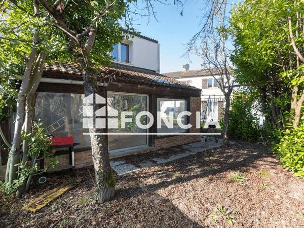 À vendre Maison 5 pièces 82 m² - Savigny-le-temple 77176