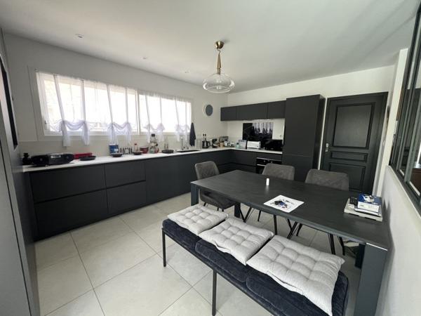 Maison à vendre 441 207 € Saint-Pierre-du-Mont 5 p 120 m² DPE B
