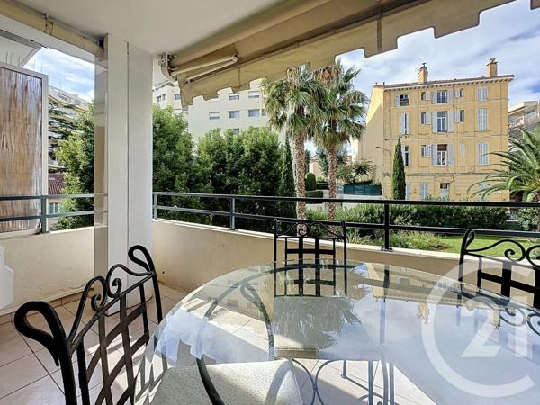 Appartement F2 à vendre  2 pièces - 60,03 m 2   CANNES  - 06