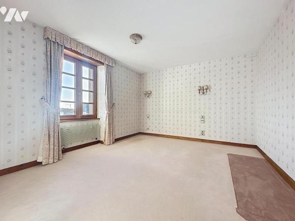 AURAY - Maison de Caractère avec Dépendances