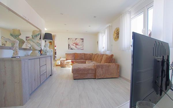 Maison à vendre    8 pièces •  Eppeville