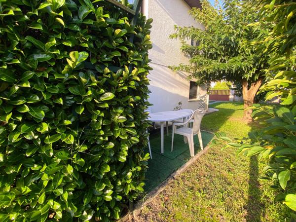 Centre-ville. Maison familiale T5. Grand terrain.