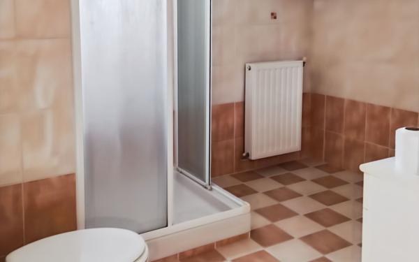 Maison à louer    3 pièces •  Neuvic