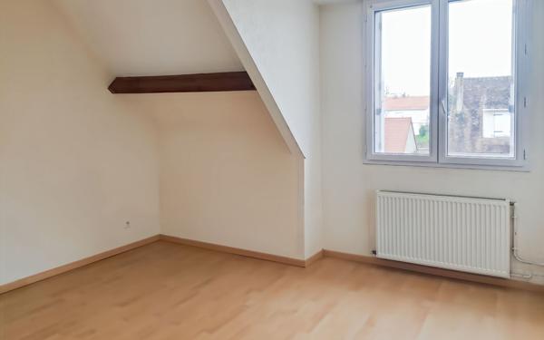 Maison à louer    3 pièces •  Neuvic