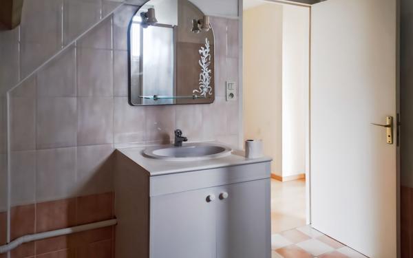 Maison à louer    3 pièces •  Neuvic