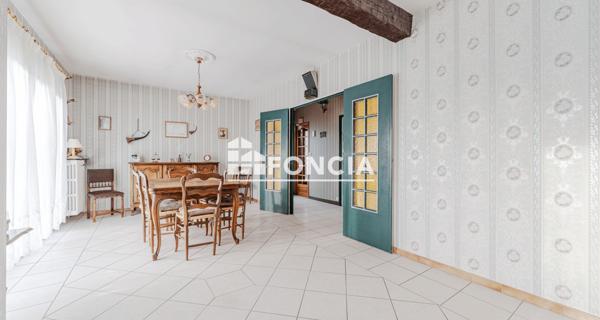 À vendre Maison 5 pièces 103 m² - Saint-cyr-sur-loire 37540