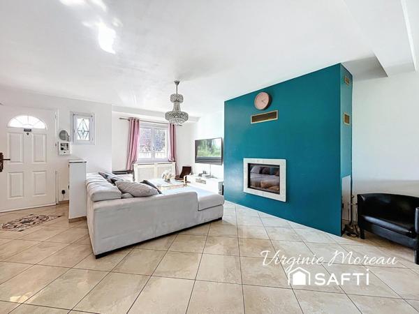 Maison familiale avec beaux volumes – 7 p – 151 m² – Lisses