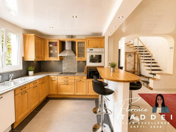 Maison familiale avec garage et jardin à Gif