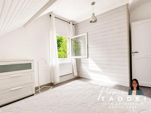 Maison familiale avec garage et jardin à Gif