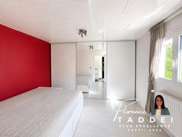 Maison familiale avec garage et jardin à Gif