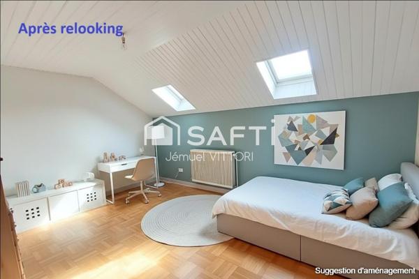 Maison de ville, 4 chambres, bureau, garage, courette