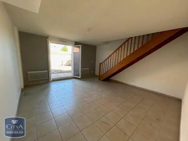 Maison à louer 3 pièces 69m² Lux (71100)