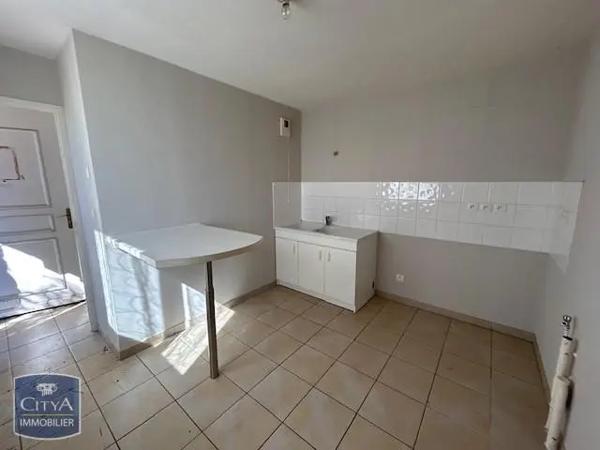 Maison à louer 3 pièces 69m² Lux (71100)