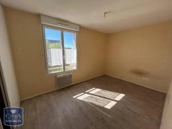 Maison à louer 3 pièces 69m² Lux (71100)
