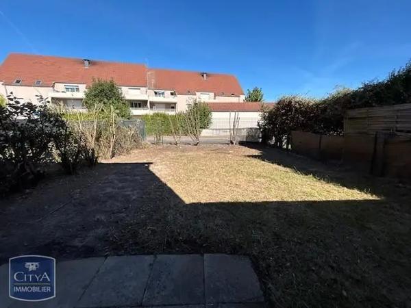 Maison à louer 3 pièces 69m² Lux (71100)