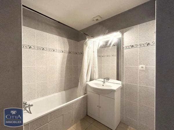 Maison à louer 3 pièces 69m² Lux (71100)