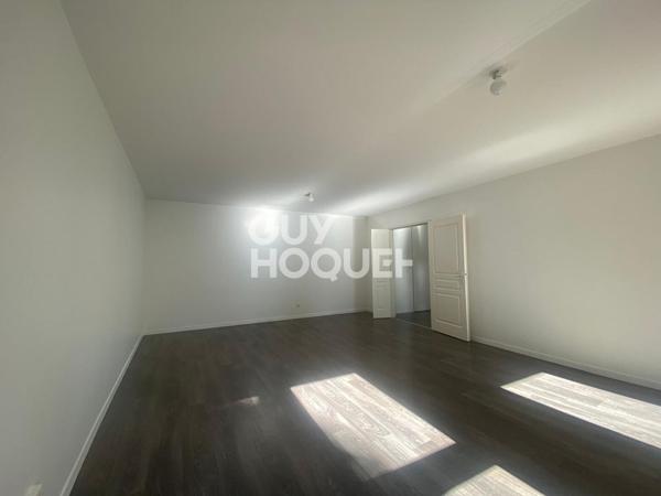 Grand T3 face à la gare !