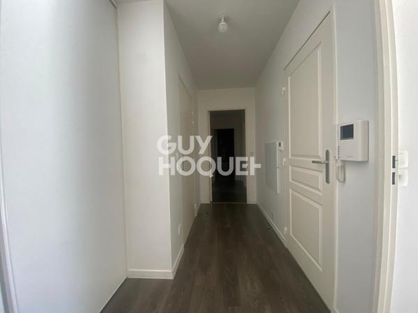 Grand T3 face à la gare !