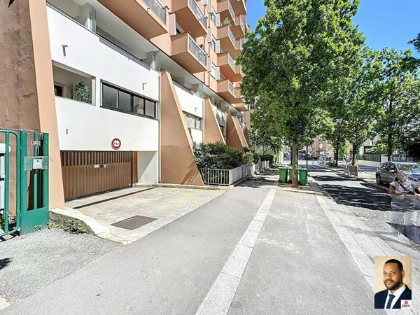 Parking avec gardien d'immeuble à Paris 13ème