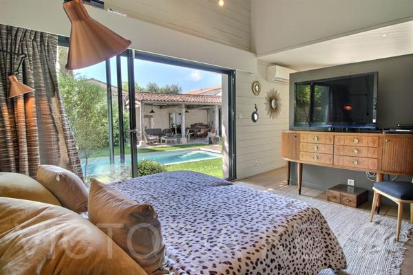 Villa à vendre avec piscine - Le Bois Plage en Ré.
