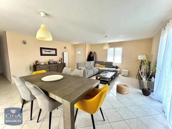Maison à louer 5 pièces 115.79m² Corcoué-sur-Logne (44650)