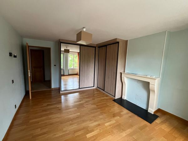 Maison T5 BLIGNY Ref 581B