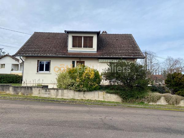 Vente
                Maison117,9 m² - 6 Pièces -
                    SAINT REMY (71100)