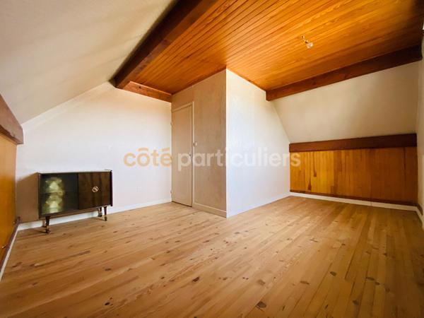 Vente
                Maison117,9 m² - 6 Pièces -
                    SAINT REMY (71100)