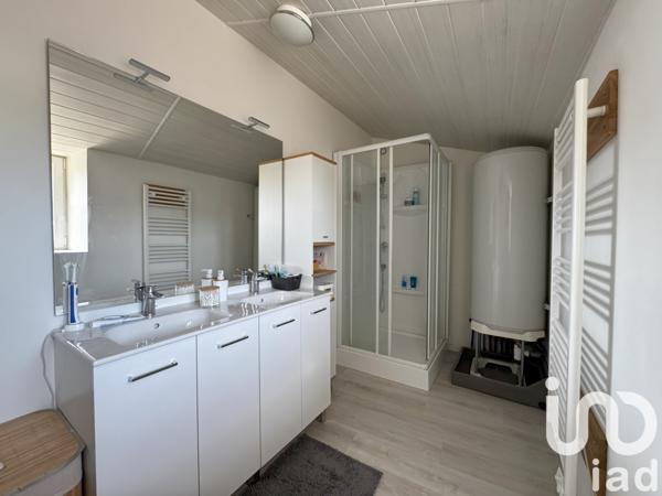 Maison à vendre 5 pièces 111 m² Fontenay-le-Comte