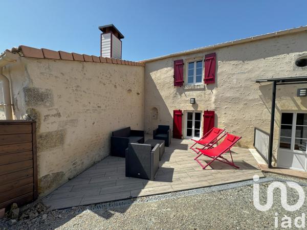 Maison à vendre 5 pièces 111 m² Fontenay-le-Comte