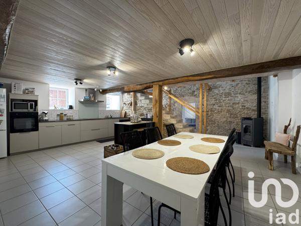 Maison à vendre 5 pièces 111 m² Fontenay-le-Comte