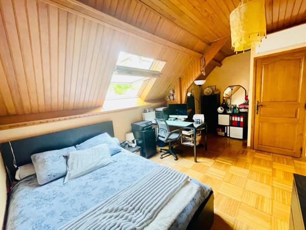 CHARMANTE MAISON INDIVIDUELLE DE 100M²  À ATHIS-MONS A 2 Minutes DE LA GARE RER C